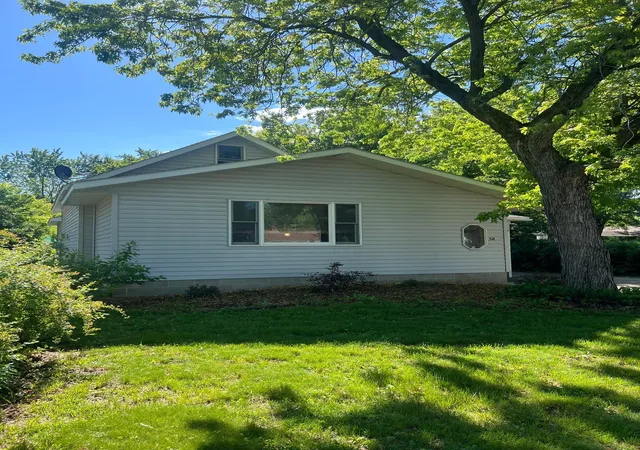 Photo 2 of Sale Pending at 514 Swift Ave N, Litchfield, MN 55355 | MLS# 7096023 | Listing updated on 2026-09-14