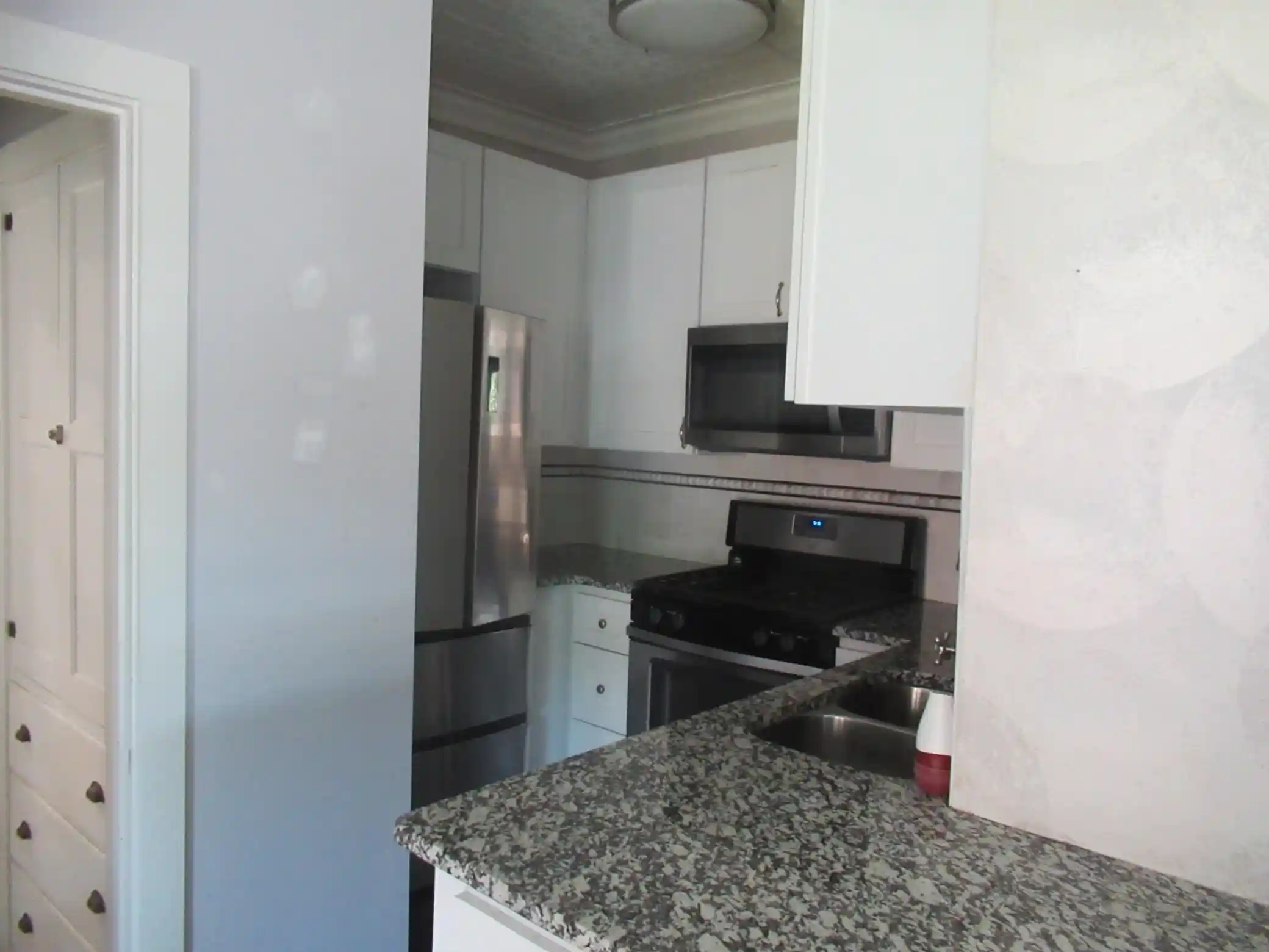 Listing Photo 2 - Condo for sale in 2739 Girard Ave S located at 2739 Girard Ave S, Minneapolis, MN 55408 - Unit #101