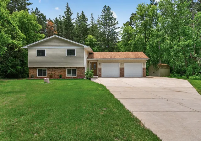 Photo 2 of Single family home for sale at 900 Evergreen Trl, Circle Pines, MN 55014 | MLS# 7096235 | Listing updated on 2026-09-14