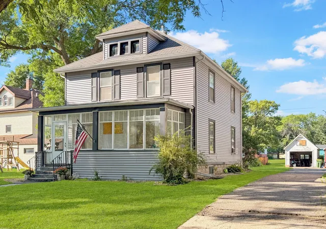 Single family home for sale at 313 Hollett St, Tracy, MN 56175 | MLS# 7096643