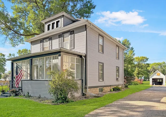 Photo 2 of Single family home for sale at 313 Hollett St, Tracy, MN 56175 | MLS# 7096643 | Listing updated on 2026-09-10