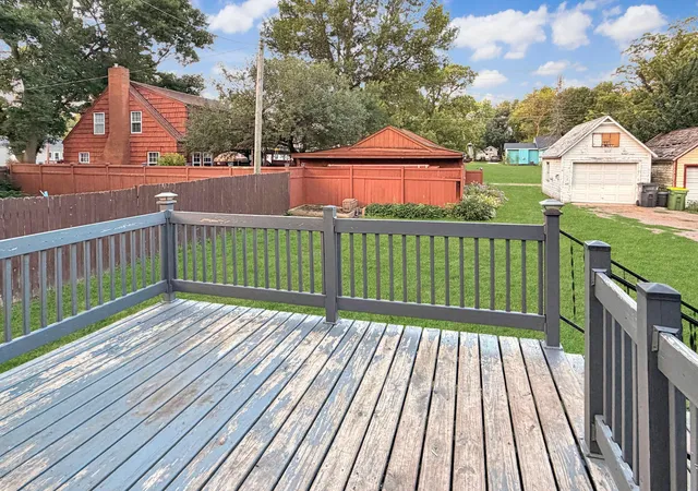 Photo 3 of Single family home for sale at 313 Hollett St, Tracy, MN 56175 | MLS# 7096643 | Listing updated on 2026-09-10