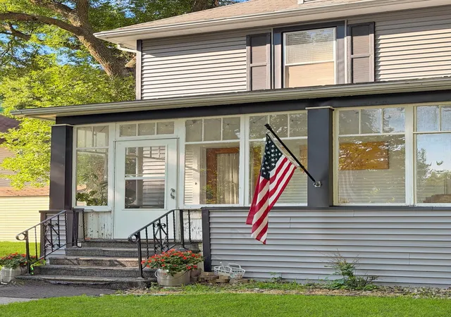 Photo 4 of Single family home for sale at 313 Hollett St, Tracy, MN 56175 | MLS# 7096643 | Listing updated on 2026-09-10