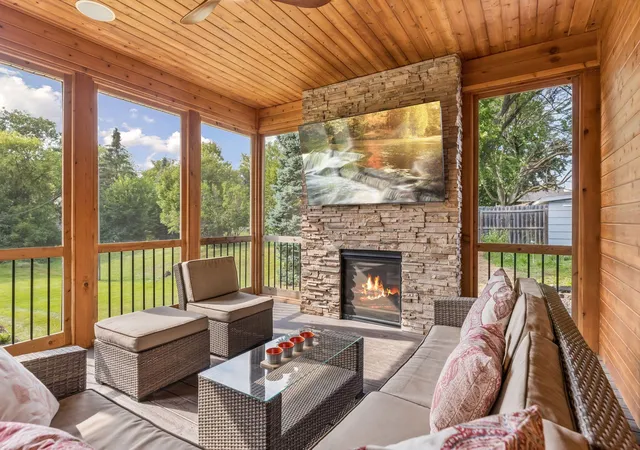 Photo 1 of Single family home for sale at 5 Deerwood Ln N, Minneapolis, MN 55441 | MLS# 7097079 | Listing updated on 2026-09-11