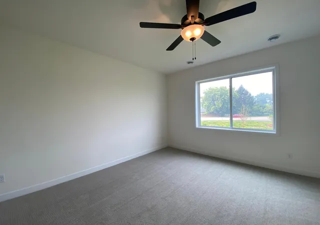 Photo 4 of Single family home for sale at 13785 Hollybrook Cir, Saint Paul, MN 55124 | MLS# 7097105 | Listing updated on 2026-09-26