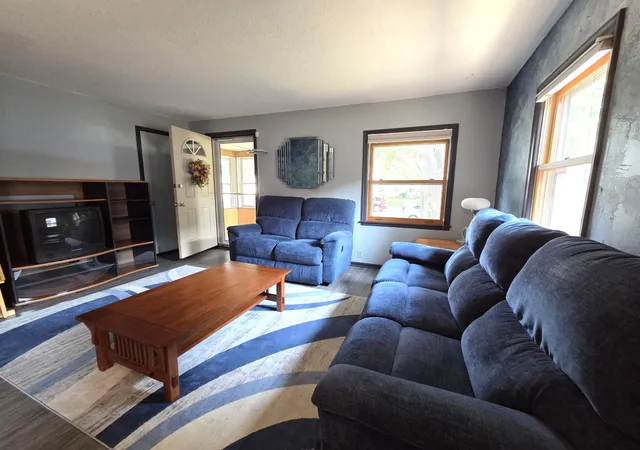 Photo 4 of Single family home for sale at 5610 37Th Ave S, Minneapolis, MN 55417 | MLS# 7097119 | Listing updated on 2026-09-10