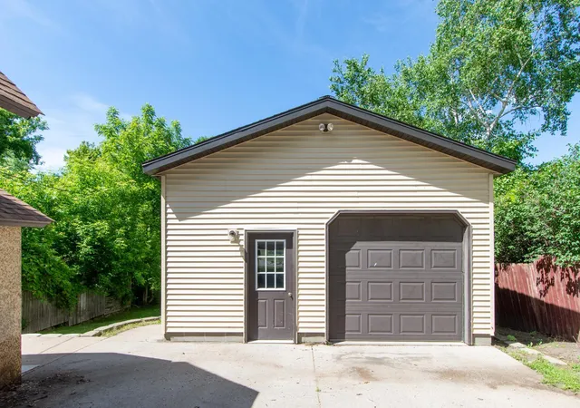 Photo 2 of Sale Pending at 1517 Norwood St, Brainerd, MN 56401 | MLS# 7097266 | Listing updated on 2026-09-11