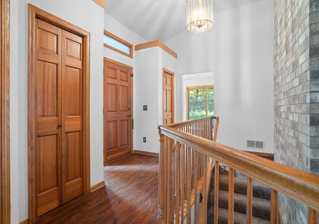 Photo 2 of Single family home for sale at 4512 Williston Rd, Minnetonka, MN 55345 | MLS# 7097494 | Listing updated on 2026-09-12