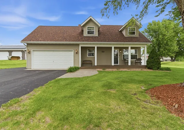 Photo 2 of Sale Pending at 4488 Roberds Lake Trl, Faribault, MN 55021 | MLS# 7097912 | Listing updated on 2026-09-10