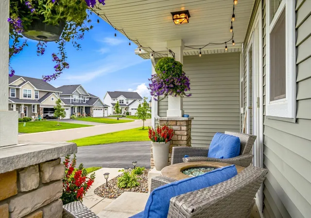 Photo 3 of Single family home for sale at 2113 Itasca Cir, Hugo, MN 55038 | MLS# 7098447 | Listing updated on 2026-09-10
