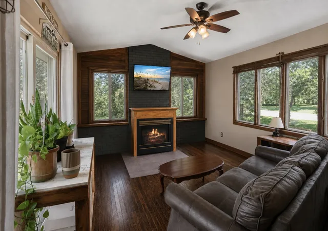 Photo 3 of Single family home for sale at 421 N Birch St, Royalton, MN 56373 | MLS# 7098864 | Listing updated on 2026-09-11