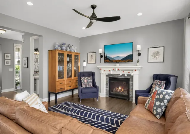 Photo 4 of Sale Pending at 4332 Cottagewood Ct, Excelsior, MN 55331 | MLS# 7099151 | Listing updated on 2026-09-15