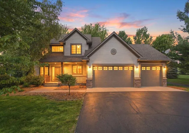 Photo 1 of Single family home for sale at 964 Fraser Ln, Hudson, WI 54016 | MLS# 7099308 | Listing updated on 2026-09-15