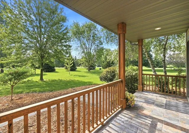Photo 4 of Single family home for sale at 964 Fraser Ln, Hudson, WI 54016 | MLS# 7099308 | Listing updated on 2026-09-15