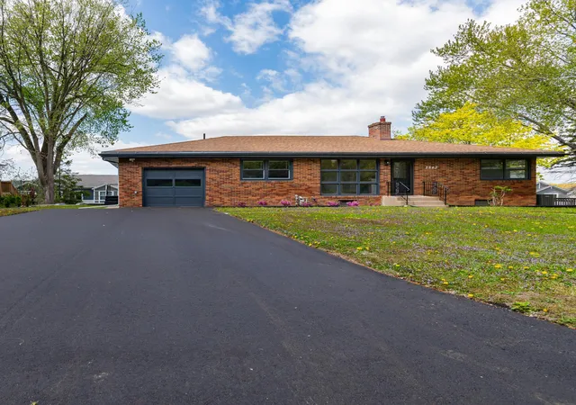 Photo 2 of Single family home for sale at 2843 Churchill St, Saint Paul, MN 55113 | MLS# 7099535 | Listing updated on 2026-10-03