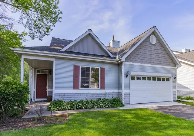 Photo 1 of Sale Pending at 1898 Christensen Ave, Saint Paul, MN 55118 | MLS# 7099568 | Listing updated on 2026-09-09