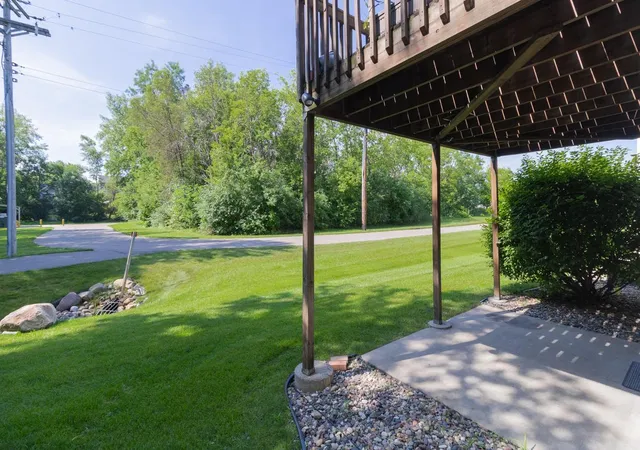 Photo 3 of Sale Pending at 1898 Christensen Ave, Saint Paul, MN 55118 | MLS# 7099568 | Listing updated on 2026-09-09