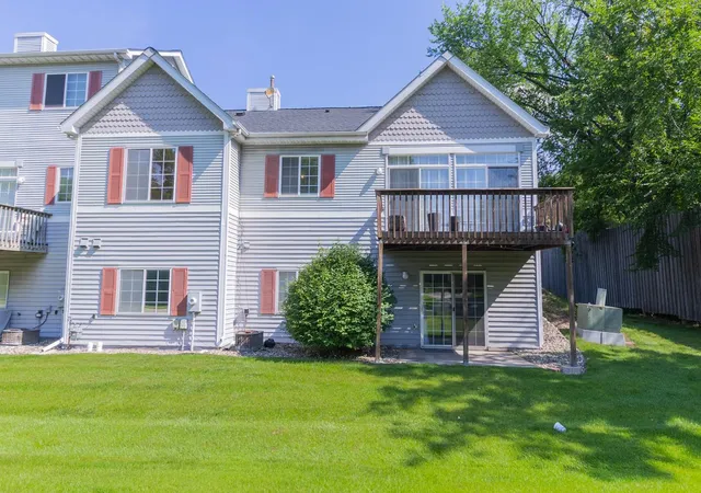 Photo 4 of Sale Pending at 1898 Christensen Ave, Saint Paul, MN 55118 | MLS# 7099568 | Listing updated on 2026-09-09