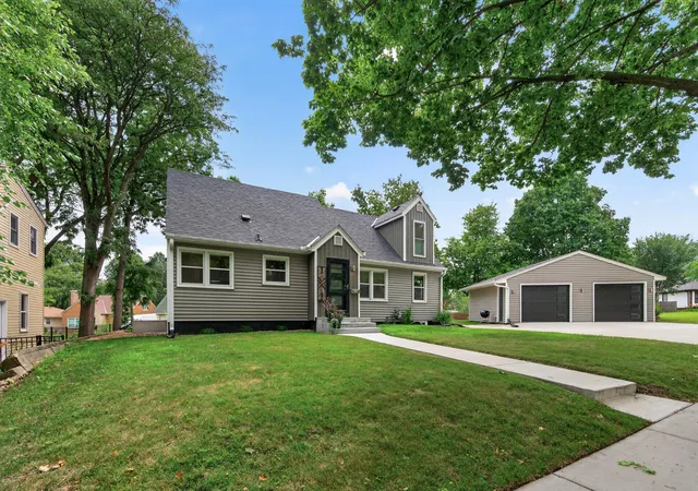 Photo 2 of Single family home for sale at 2605 Garfield St Ne, Minneapolis, MN 55418 | MLS# 7099651 | Listing updated on 2026-09-13