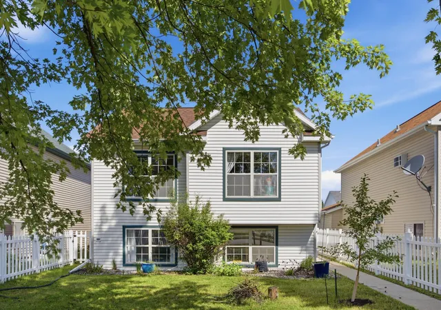 Photo 1 of Single family home for sale at 1903 58 Avenue S, Fargo, ND 58104 | MLS# 7099751 | Listing updated on 2026-09-15