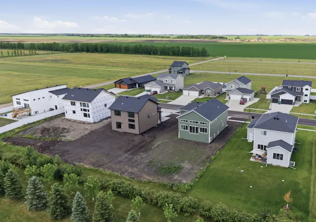 Photo 3 of Sale Pending at 10350 Burgundy Dr, Horace, ND 58047 | MLS# 7099799 | Listing updated on 2026-09-22