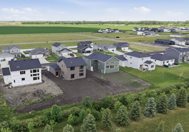 Photo 3 of Sale Pending at 10350 Burgundy Dr, Horace, ND 58047 | MLS# 7099799 | Listing updated on 2026-09-22