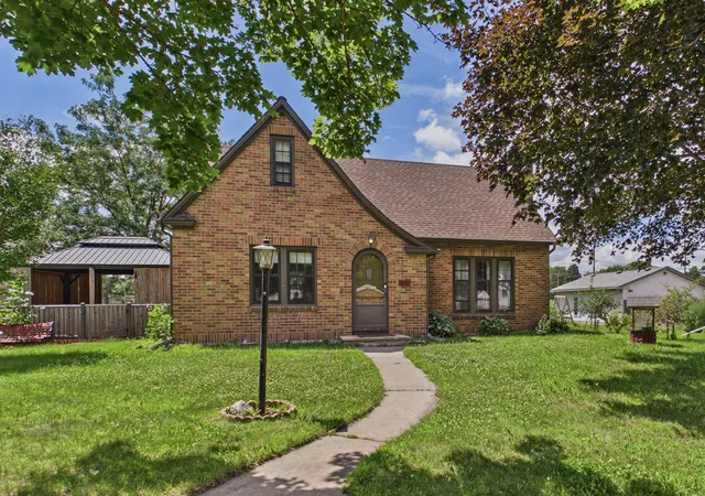 Photo 1 of Single family home for sale at 513 5th Street, Gaylord, MN 55334 | MLS# 7099891 | Listing updated on 2026-09-15