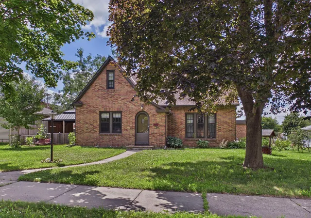 Photo 2 of Single family home for sale at 513 5th Street, Gaylord, MN 55334 | MLS# 7099891 | Listing updated on 2026-09-15