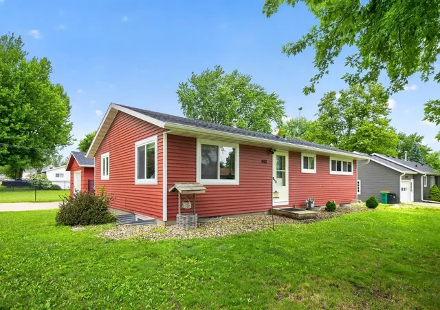Photo 2 of Single family home for sale at 403 3rd Avenue Ne, Byron, MN 55920 | MLS# 7101093 | Listing updated on 2026-09-14