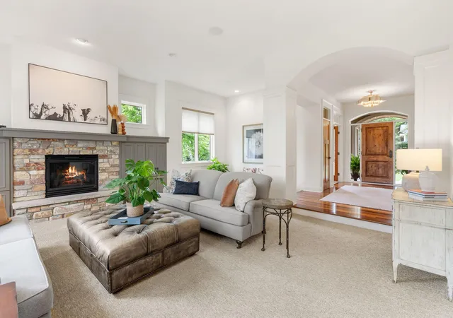 Photo 4 of Single family home for sale at 710 Shadyview Ln N, Minneapolis, MN 55447 | MLS# 7101226 | Listing updated on 2026-09-15