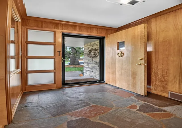 Photo 3 of Single family home for sale at 5004 Yvonne Ter, Minneapolis, MN 55436 | MLS# 7101526 | Listing updated on 2026-09-12