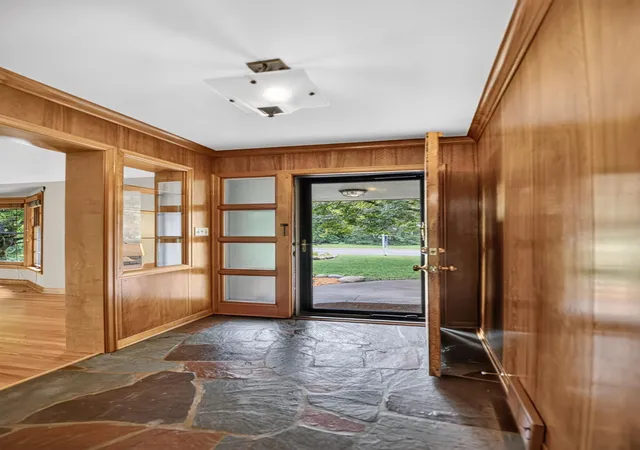 Photo 3 of Single family home for sale at 5004 Yvonne Ter, Minneapolis, MN 55436 | MLS# 7101526 | Listing updated on 2026-09-12