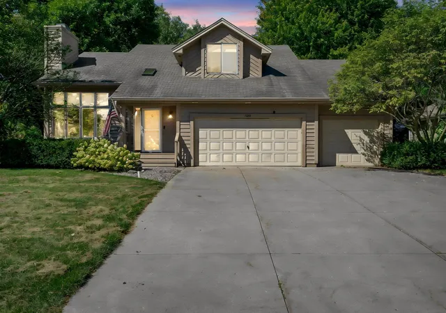 Photo 1 of Single family home for sale at 7600 Eileen St, Eden Prairie, MN 55346 | MLS# 7101543 | Listing updated on 2026-09-15