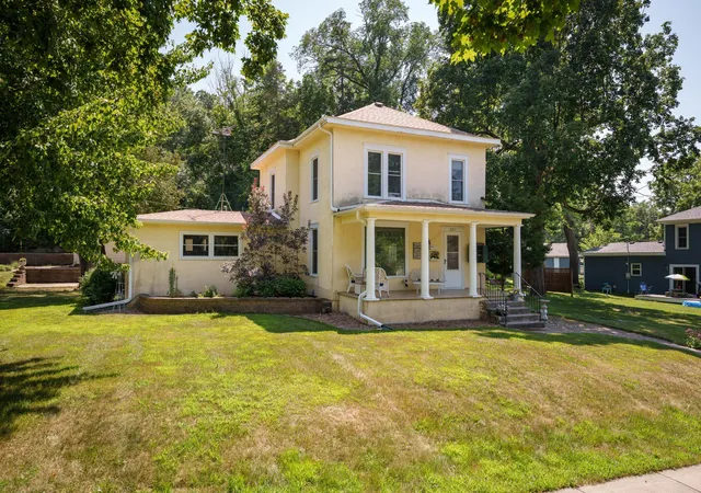 Photo 1 of Sale Pending at 201 W Colvill St, Cannon Falls, MN 55009 | MLS# 7101571 | Listing updated on 2026-09-11