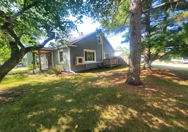 Photo 3 of Sale Pending at 301 High St, Park Rapids, MN 56470 | MLS# 7102487 | Listing updated on 2026-09-14