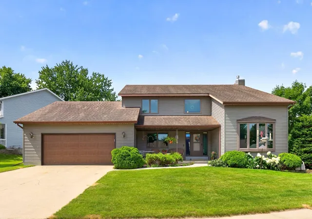 Photo 1 of Single family home for sale at 1116 Knoll Ct Nw, Rochester, MN 55901 | MLS# 7102560 | Listing updated on 2026-09-15