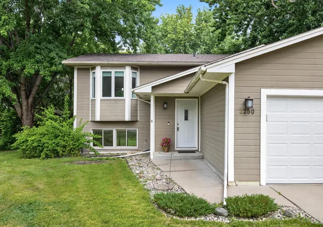 Photo 2 of Single family home for sale at 2250 Van Sloun Rd, Chaska, MN 55318 | MLS# 7102578 | Listing updated on 2026-09-15