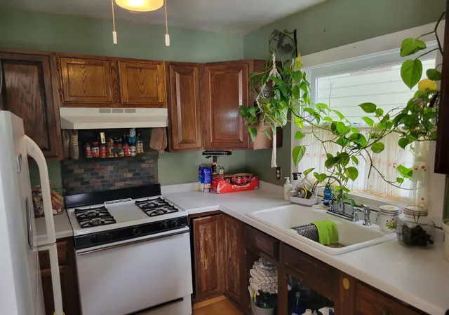 Photo 2 of Single family home for sale at 764 Fuller Ave, Saint Paul, MN 55104 | MLS# 7102784 | Listing updated on 2026-09-15