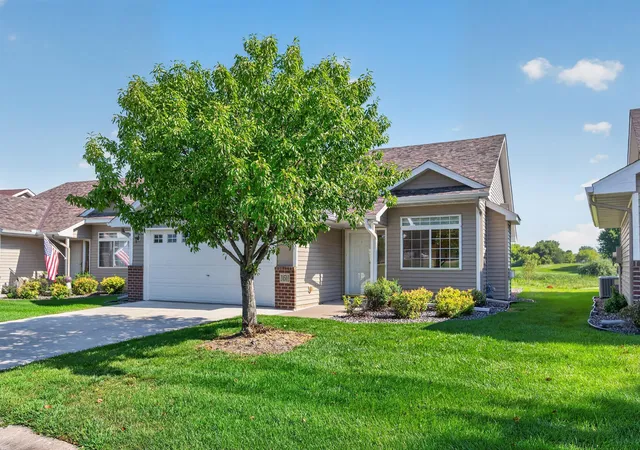 Photo 3 of Sale Pending at 10501 Jason Ln, Albertville, MN 55301 | MLS# 7103060 | Listing updated on 2026-09-15