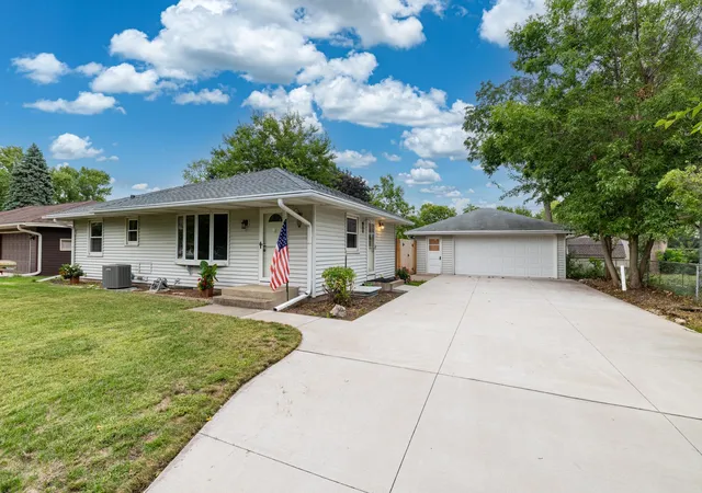 Photo 1 of Single family home for sale at 8739 Hadley Ave S, Cottage Grove, MN 55016 | MLS# 7103434 | Listing updated on 2026-09-23