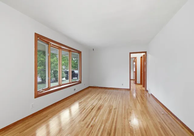 Photo 3 of Single family home for sale at 8739 Hadley Ave S, Cottage Grove, MN 55016 | MLS# 7103434 | Listing updated on 2026-09-23