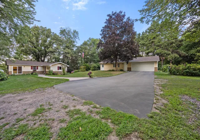Photo 2 of Single family home for sale at 28094 Yak St Nw, Zimmerman, MN 55398 | MLS# 7103453 | Listing updated on 2026-09-15