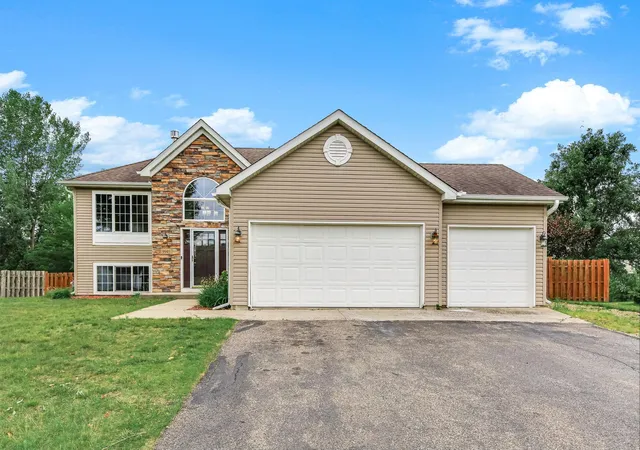 Photo 1 of Sale Pending at 9945 42nd Street Ne, Saint Michael, MN 55376 | MLS# 7103697 | Listing updated on 2026-09-11