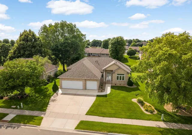Photo 1 of Sale Pending at 1840 Wyndham Hl Dr, Hastings, MN 55033 | MLS# 7104256 | Listing updated on 2026-09-15
