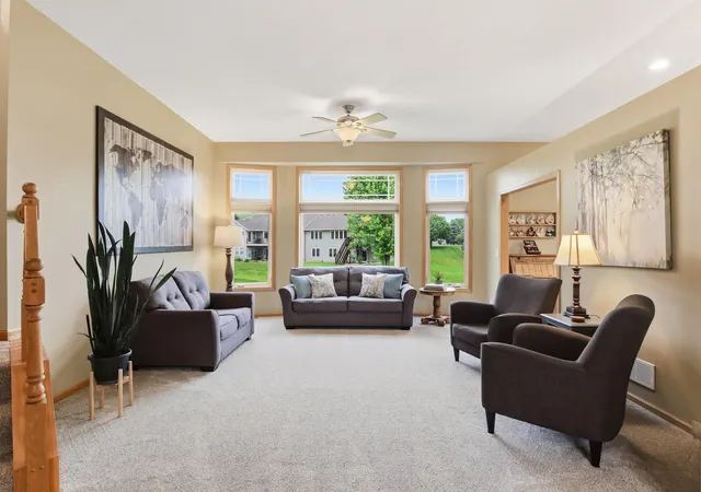 Photo 3 of Sale Pending at 1840 Wyndham Hl Dr, Hastings, MN 55033 | MLS# 7104256 | Listing updated on 2026-09-15