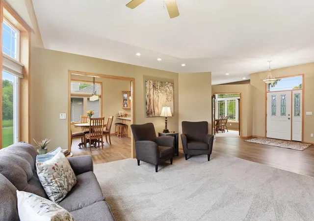 Photo 4 of Sale Pending at 1840 Wyndham Hl Dr, Hastings, MN 55033 | MLS# 7104256 | Listing updated on 2026-09-15