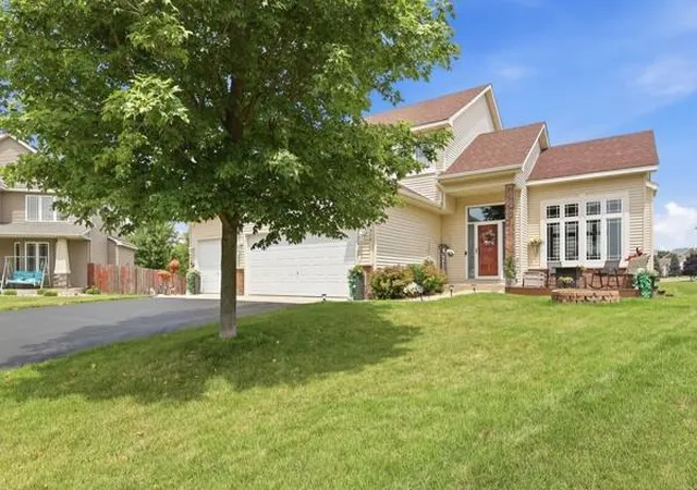 Photo 2 of Single family home for sale at 375 Rowena Ct S, Elko New Market, MN 55054 | MLS# 7104347 | Listing updated on 2026-09-14