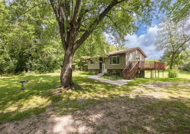Photo 3 of Single family home for sale at 2203 100th Street, Somerset, WI 54025 | MLS# 7104510 | Listing updated on 2026-09-14