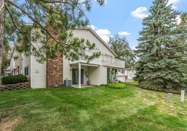 Photo 3 of Single family home for sale at 1415 W 140th Street, Burnsville, MN 55337 | MLS# 7104782 | Listing updated on 2026-09-15