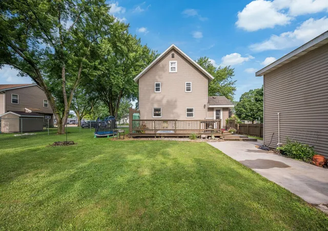 Photo 4 of Single family home for sale at 503 Central Ave S, Mapleton, MN 56065 | MLS# 7104887 | Listing updated on 2026-09-11